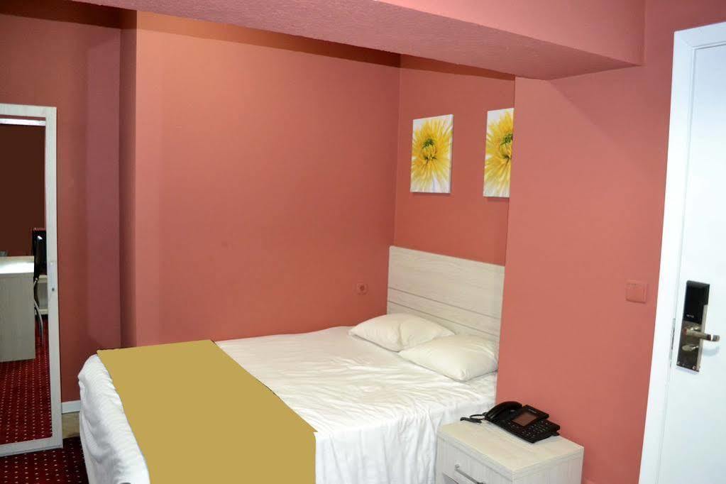 Hotel Auberge Van Strombeek Jette Екстер'єр фото