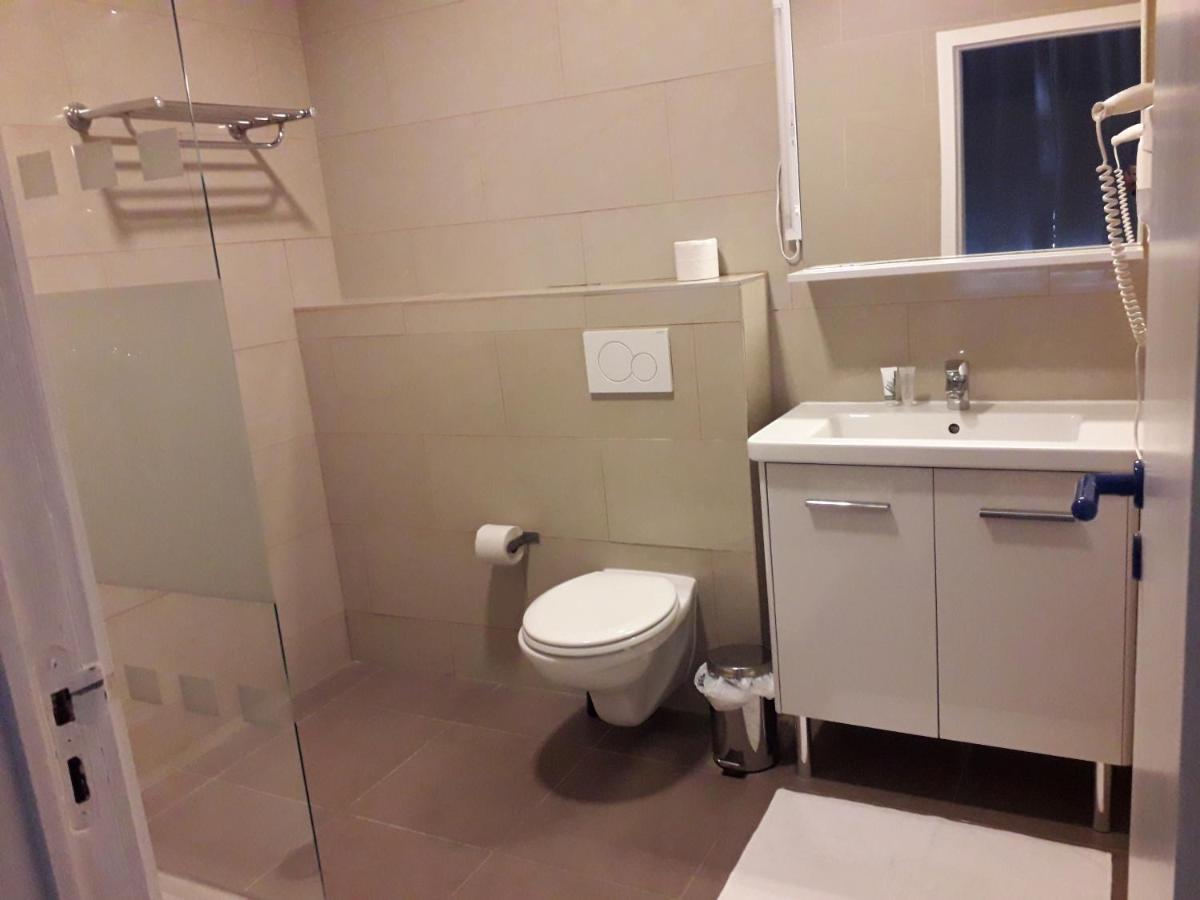 Hotel Auberge Van Strombeek Jette Екстер'єр фото